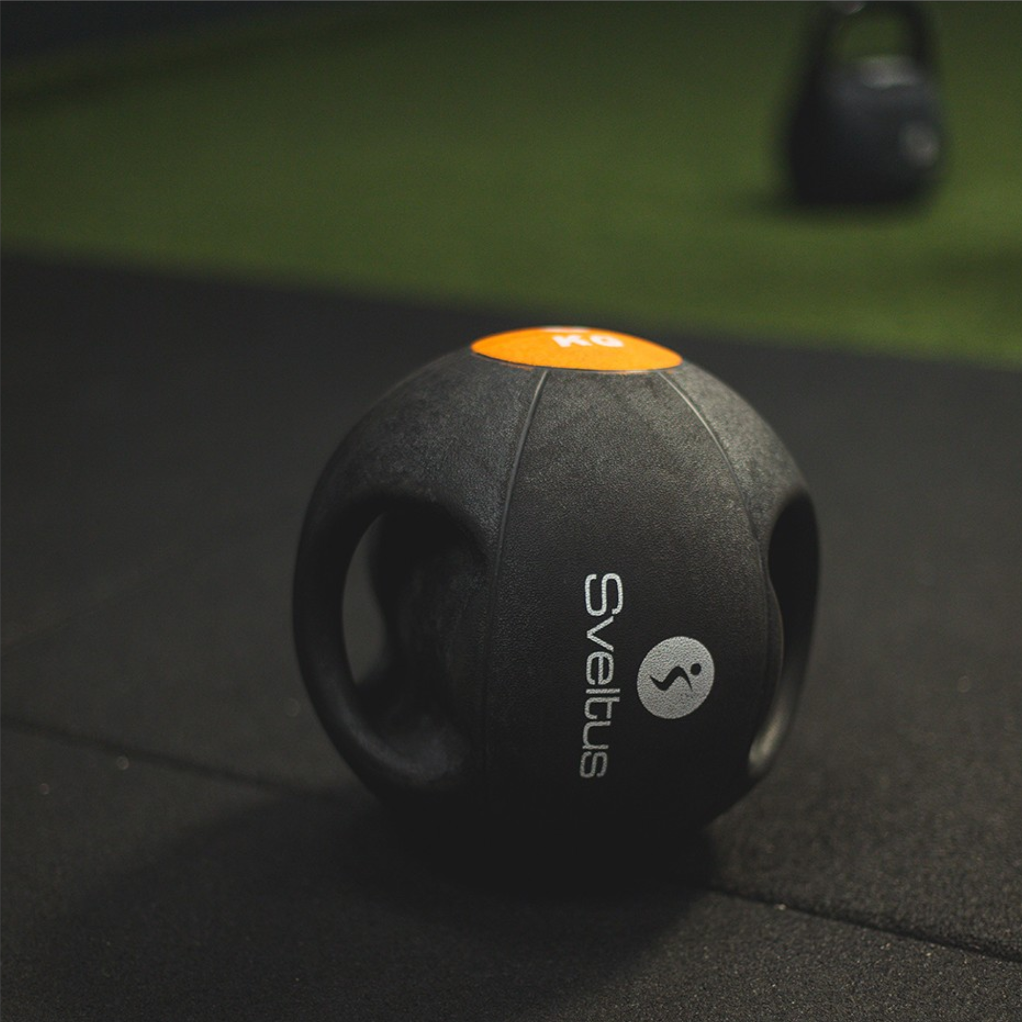 Balón medicinal de goma con asas - Ø 23/27 cm - Varios pesos - Sveltus