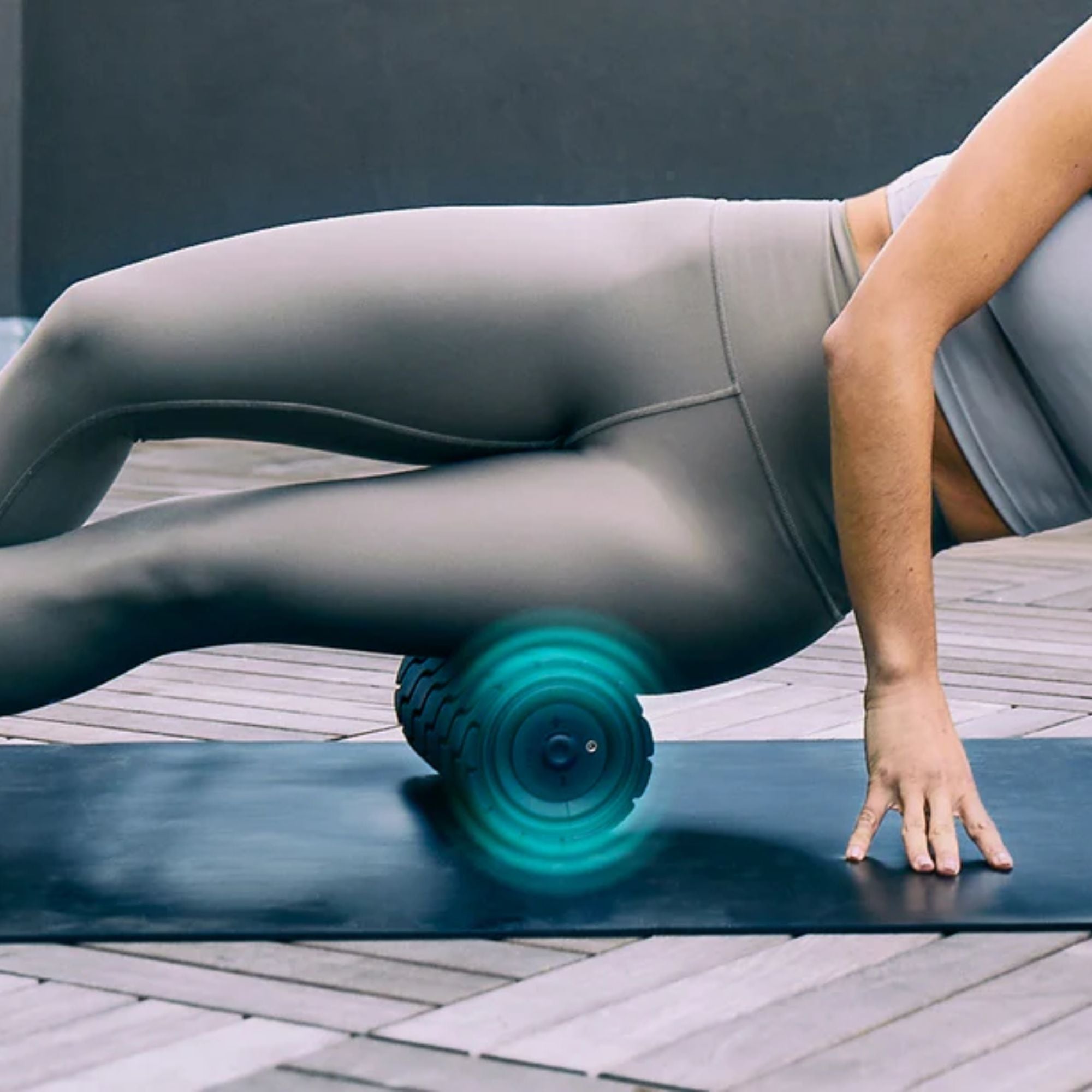 Rouleau de massage vibrant WaveRoller - Therabody