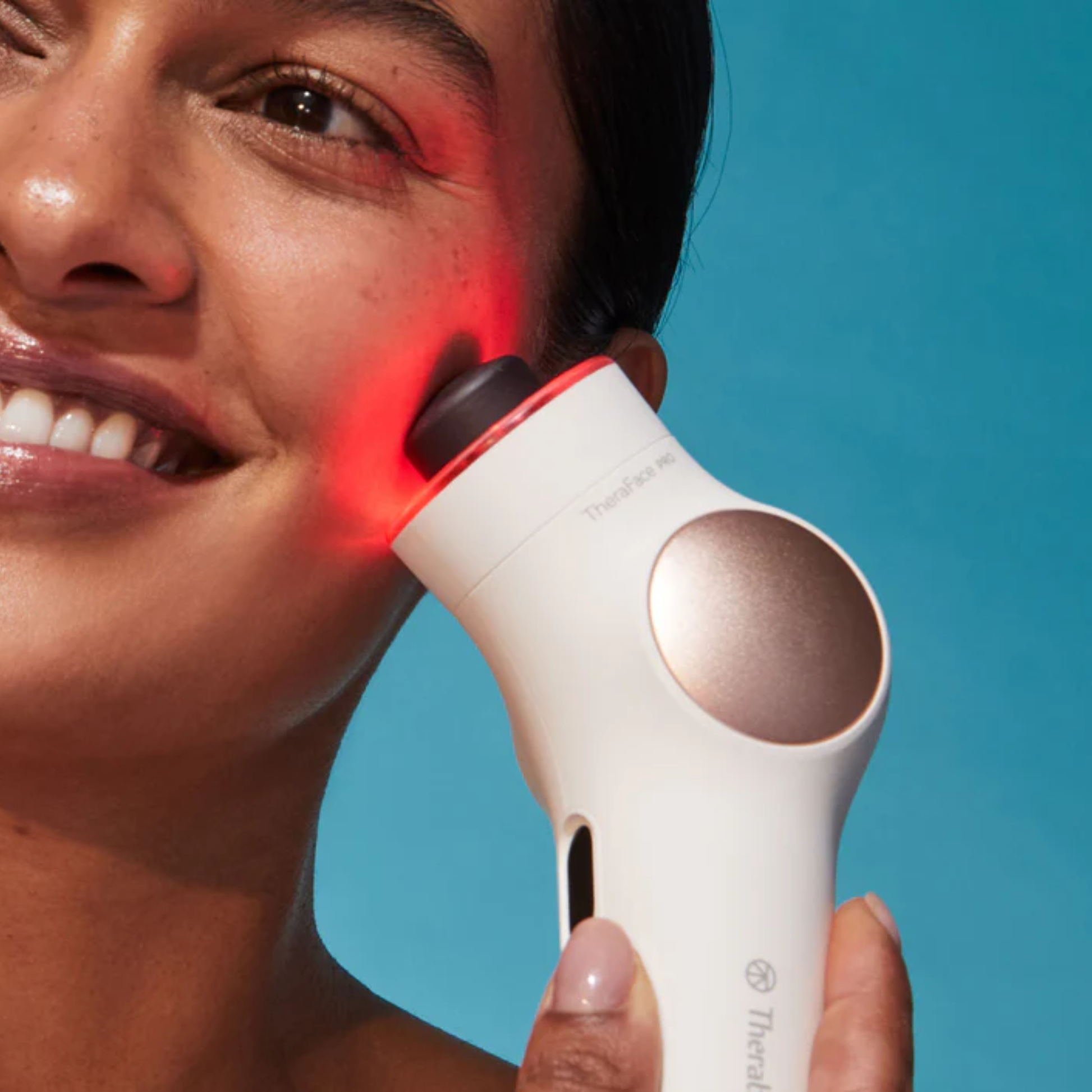 TheraFace PRO - soin du visage - luminothérapie LED - 2 coloris - Therabody - My Médical